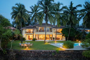 Villa Coconut Waterfront — Luxury villa for rent in Nerul